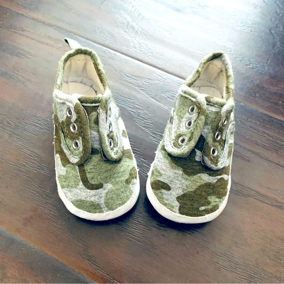 Old Navy Baby Cute Camo Easy Slip-On Soft Shoes | Size: 3-6m. | Color: Camo - Picture 1 of 9